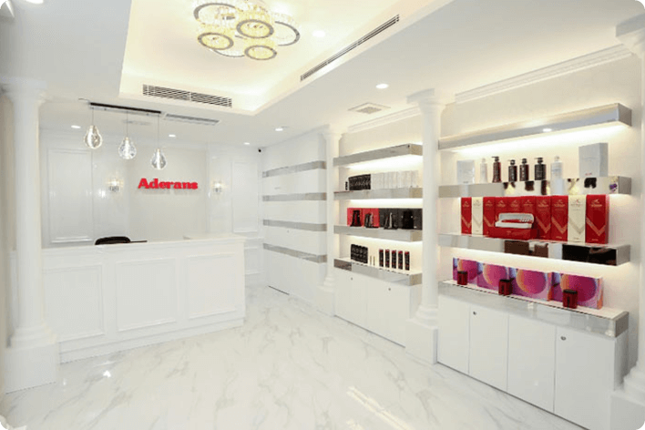銅鑼灣店