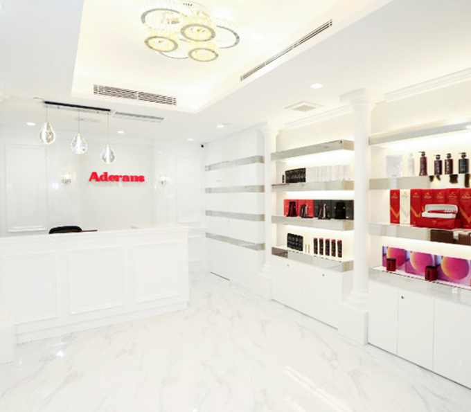 如果您對假髮有任何疑問,請聯絡我們的店鋪職員